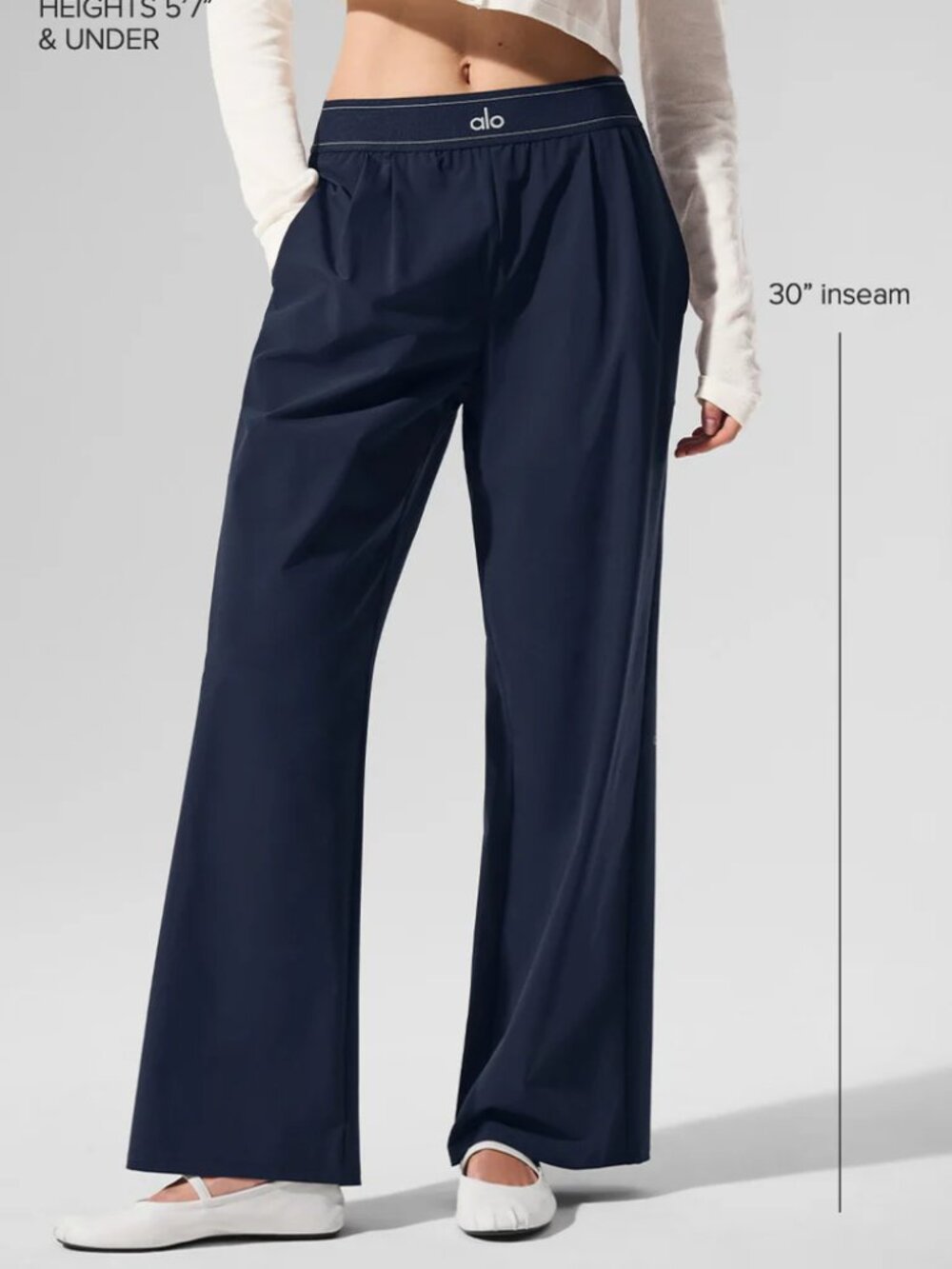 NWT Alo Yoga Suit Up Trouser πΏ Navy Blue Regular 30" Inseam π§ - Picture 2 of 8